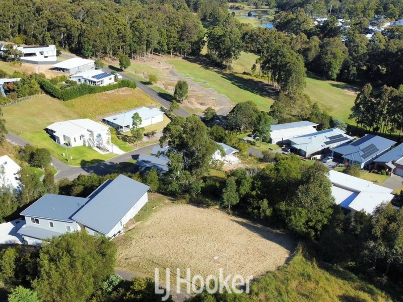 Photo - 8 Barrington Crescent, Tallwoods Village NSW 2430 - Image 2