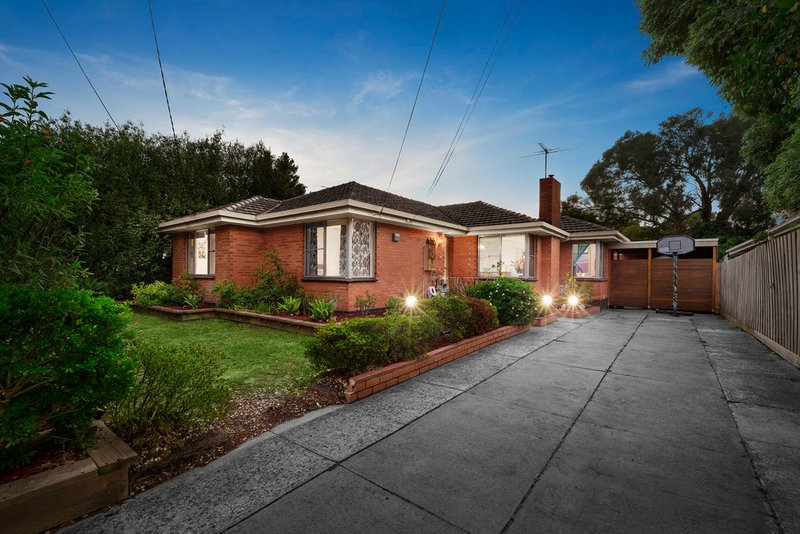 8 Barter Crescent, Forest Hill VIC 3131