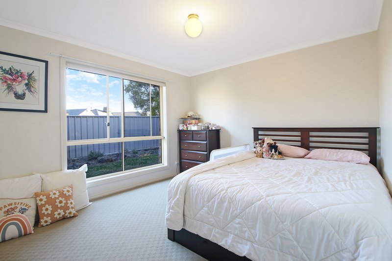 Photo - 8 Bartholomew Street, Glenroy NSW 2640 - Image 6