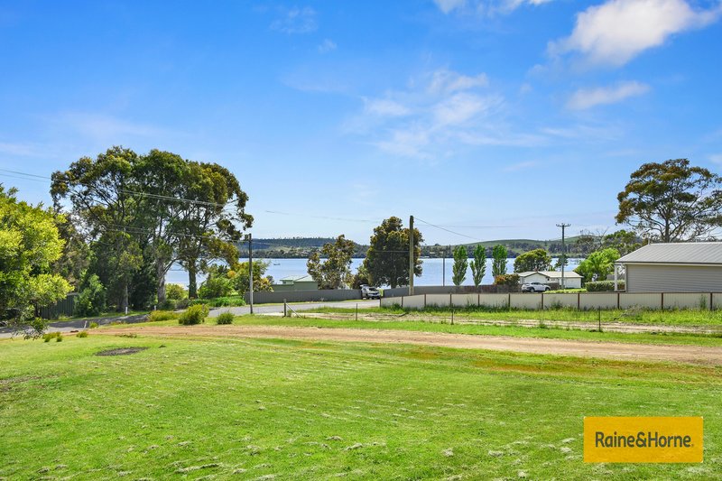 Photo - 8 Barton Avenue, Triabunna TAS 7190 - Image 3