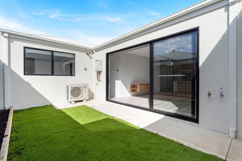 Photo - 8 Basalt Street, Donnybrook VIC 3064 - Image 16