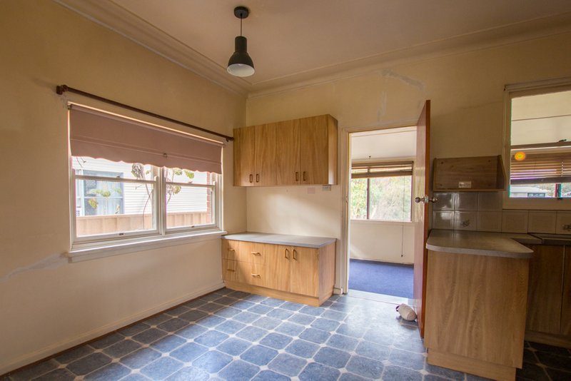 Photo - 8 Bassett Street, Tumut NSW 2720 - Image 9