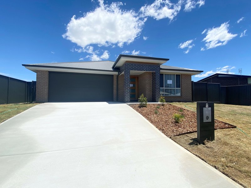 Photo - 8 Baudin Street, Westdale NSW 2340 - Image 1