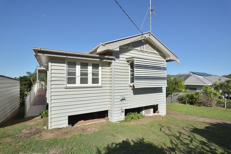 Photo - 8 Bayne Street, West Gladstone QLD 4680 - Image 17