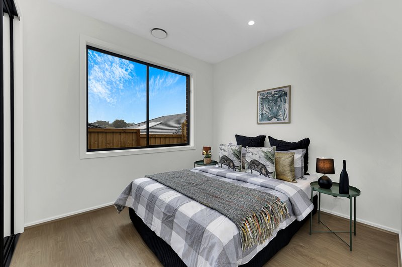 Photo - 8 Bayview Circuit, Mernda VIC 3754 - Image 15