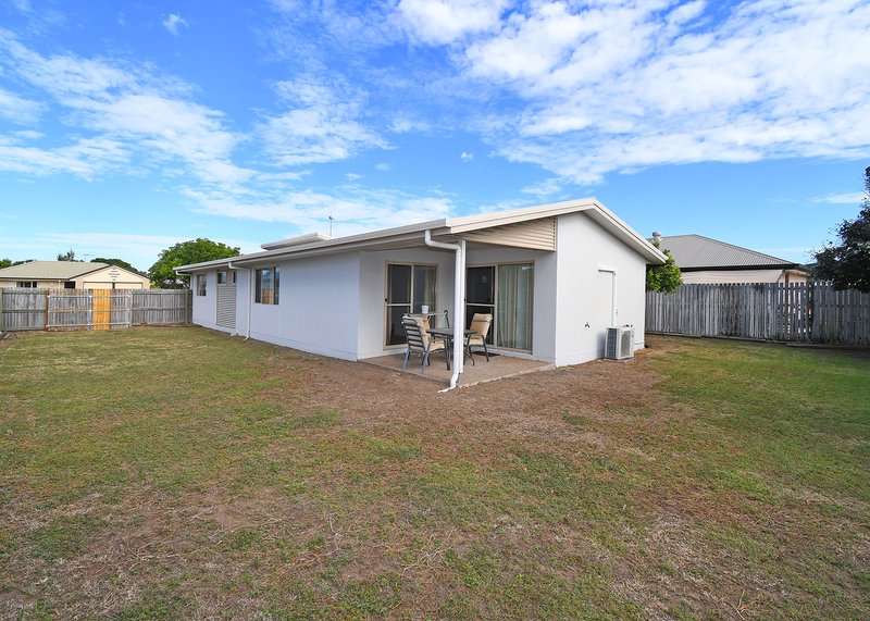 Photo - 8 Beach Walk Crt , Toogoom QLD 4655 - Image 17