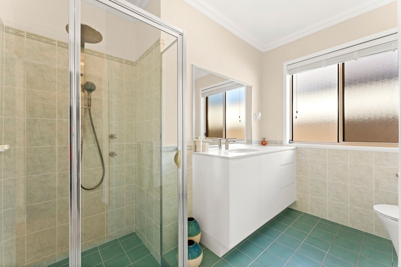 Photo - 8 Bedarra Court, Shell Cove NSW 2529 - Image 9