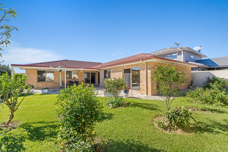 Photo - 8 Bedarra Court, Shell Cove NSW 2529 - Image 11