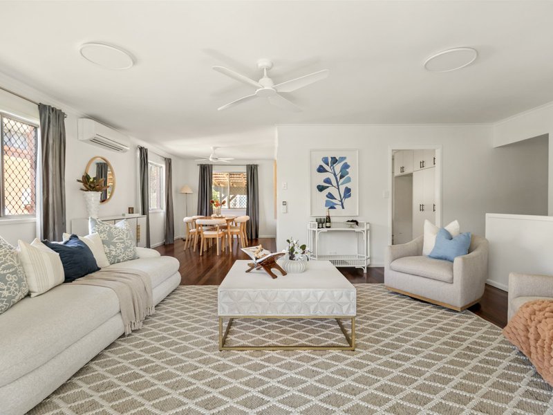 Photo - 8 Belford Street, Kenmore QLD 4069 - Image 2