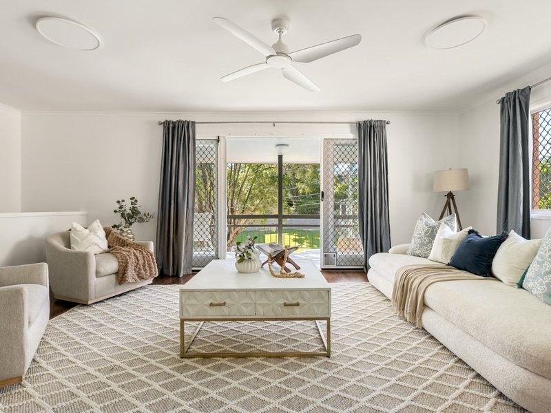 Photo - 8 Belford Street, Kenmore QLD 4069 - Image 3
