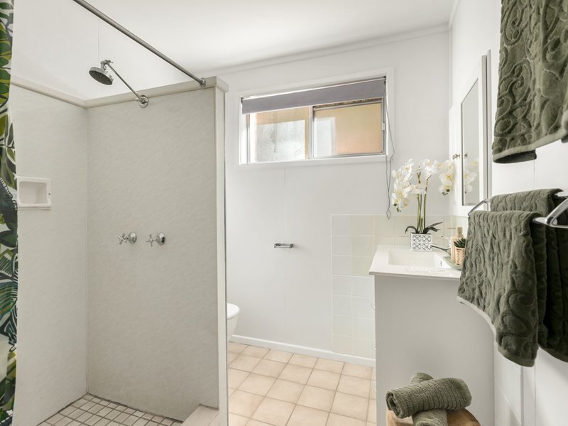 Photo - 8 Belford Street, Kenmore QLD 4069 - Image 14
