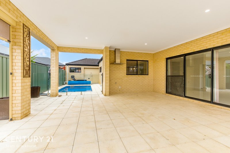 Photo - 8 Belfry Way, Wattle Grove WA 6107 - Image 25