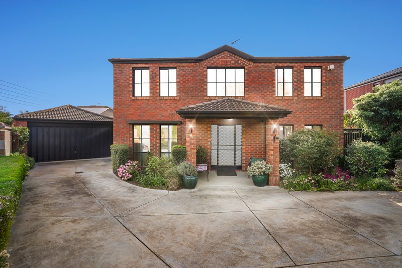 8 Belinda Court, Bentleigh East VIC 3165