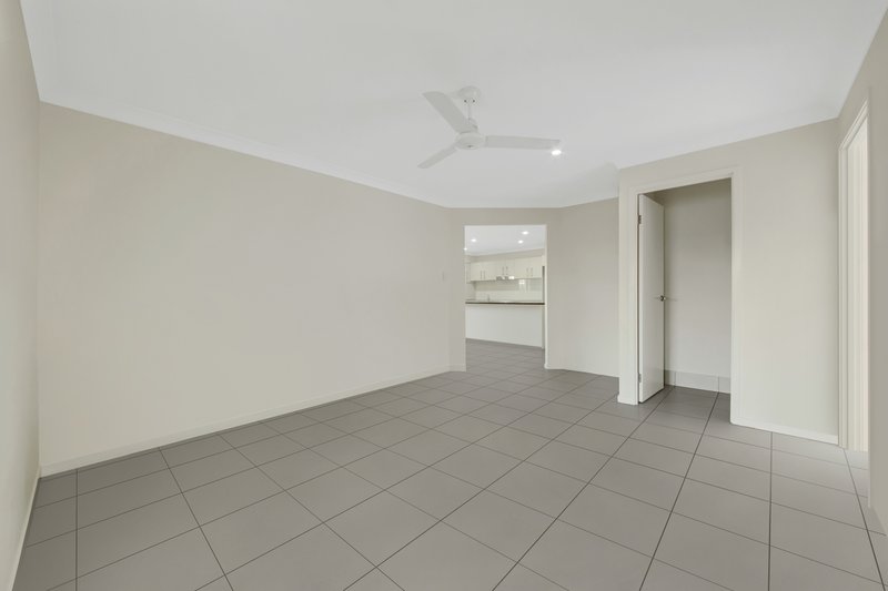 Photo - 8 Bellbird Circuit, New Auckland QLD 4680 - Image 11