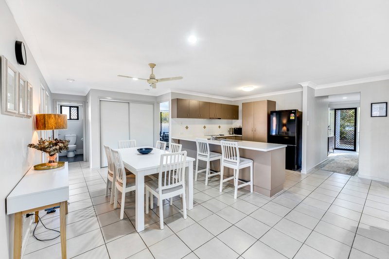 Photo - 8 Bellflower Crescent, Mount Cotton QLD 4165 - Image 4