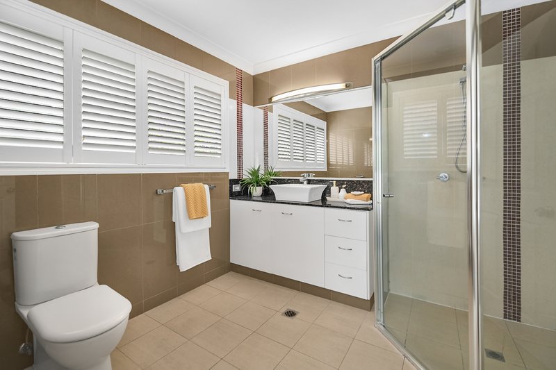 Photo - 8 Benalla Court, Parkwood QLD 4214 - Image 11