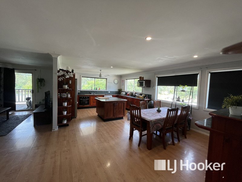 Photo - 8 Benjamin Court, Regency Downs QLD 4341 - Image 4