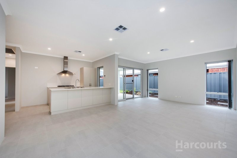 Photo - 8 Bennetts Way, Baldivis WA 6171 - Image 8