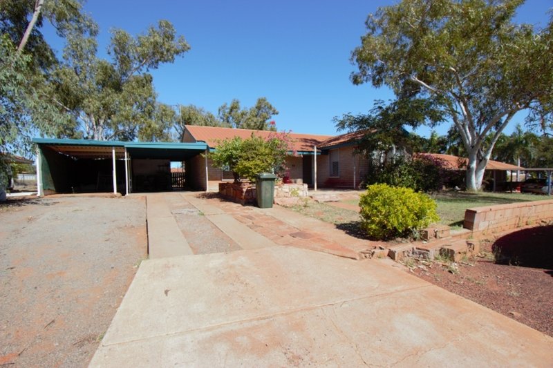 8 Berkeley Crescent, Dampier WA 6713