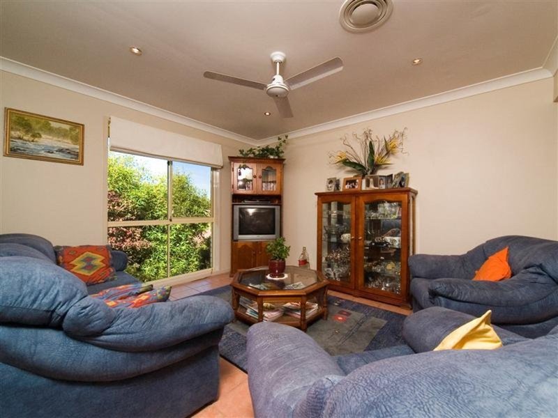 Photo - 8 Bettina Court, Eatons Hill QLD 4037 - Image 6