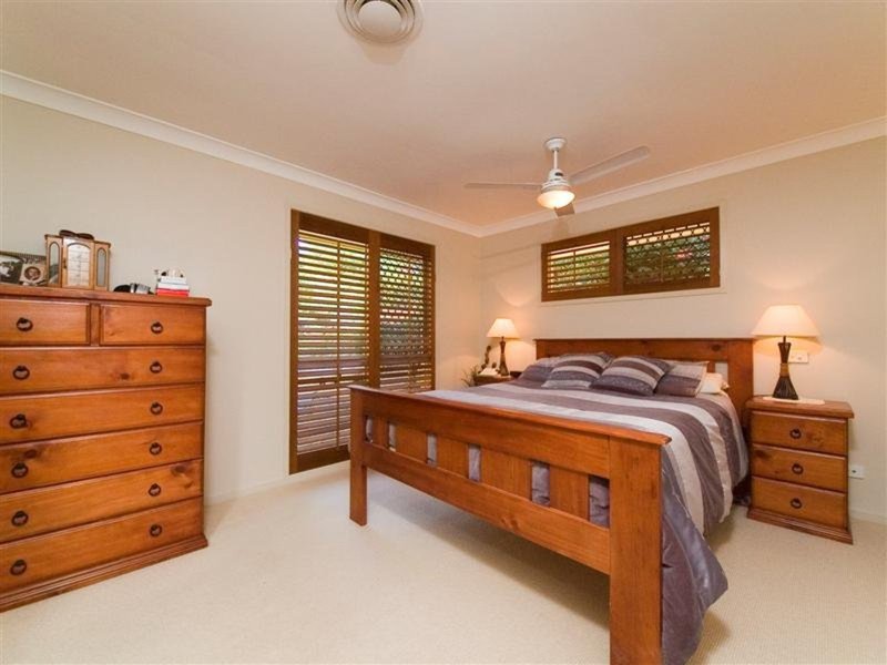 Photo - 8 Bettina Court, Eatons Hill QLD 4037 - Image 11