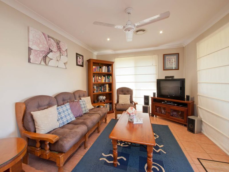 Photo - 8 Bettina Court, Eatons Hill QLD 4037 - Image 8