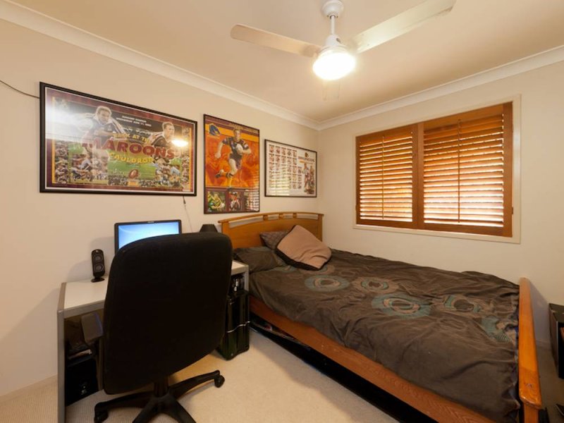 Photo - 8 Bettina Court, Eatons Hill QLD 4037 - Image 11