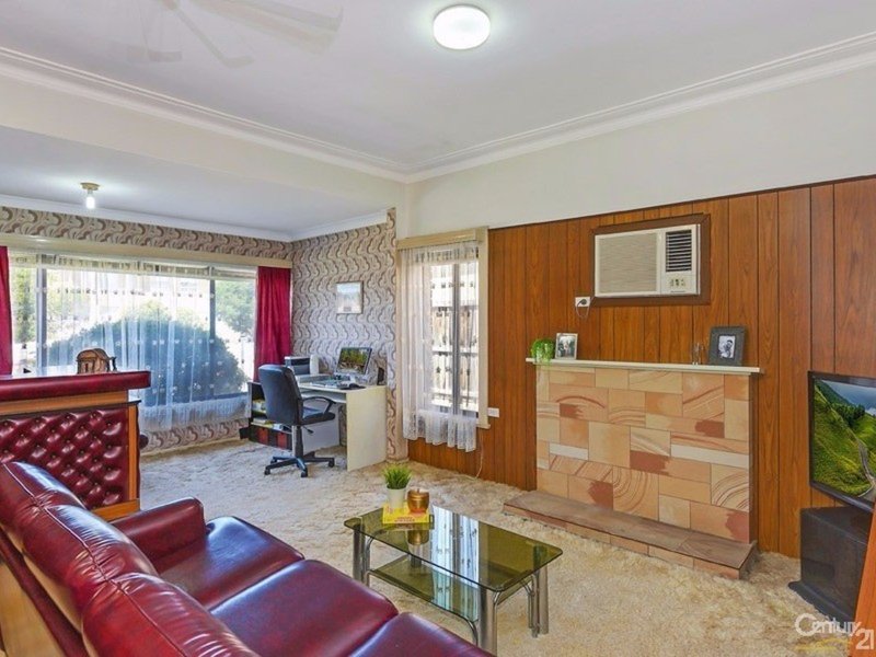 Photo - 8 Betty Hendry Parade, North Ryde NSW 2113 - Image 5