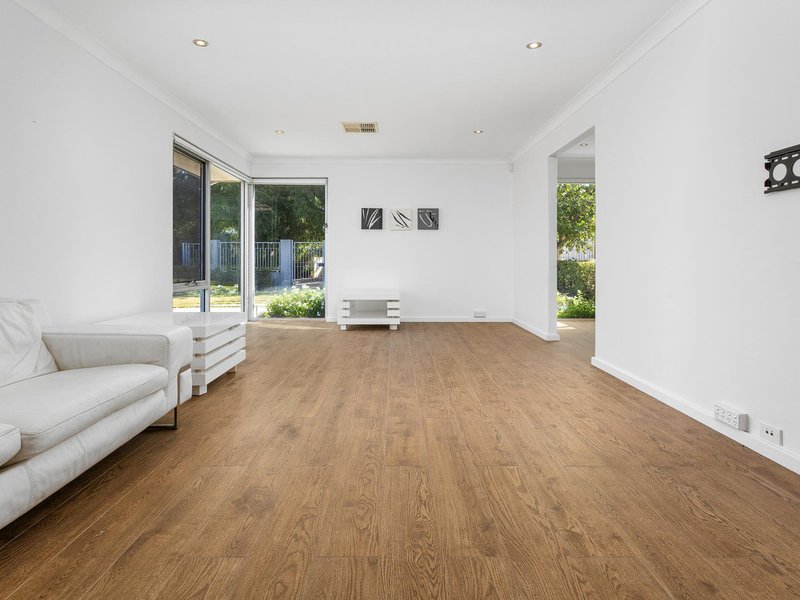 Photo - 8 Betty Street, Nedlands WA 6009 - Image 2