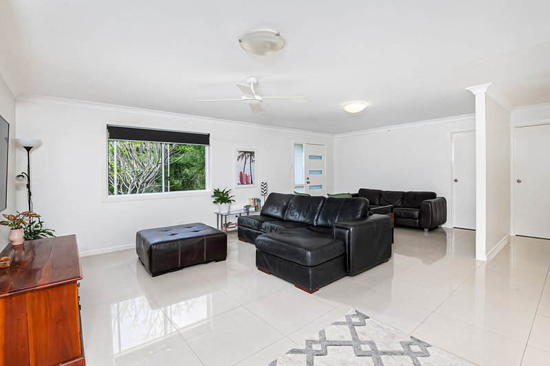 Photo - 8 Binnowee Way, Pimpama QLD 4209 - Image 8