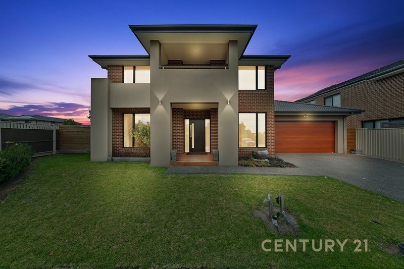 8 Bintara Street, Pakenham VIC 3810