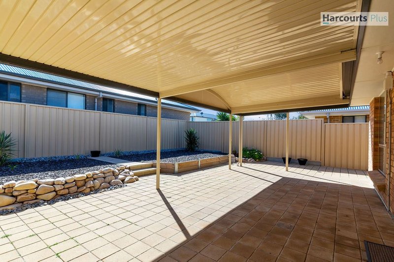 Photo - 8 Birdsong Street, Aldinga Beach SA 5173 - Image 9