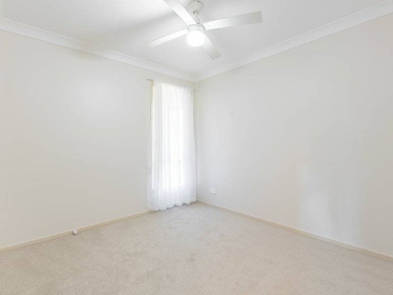 Photo - 8 Birkdale Blvd , Cessnock NSW 2325 - Image 8