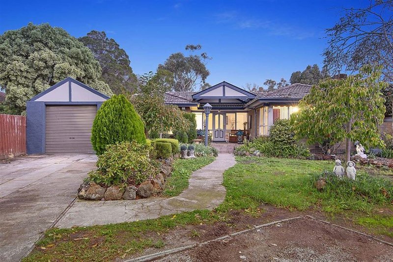 8 Birkenhead Drive, Kilsyth VIC 3137