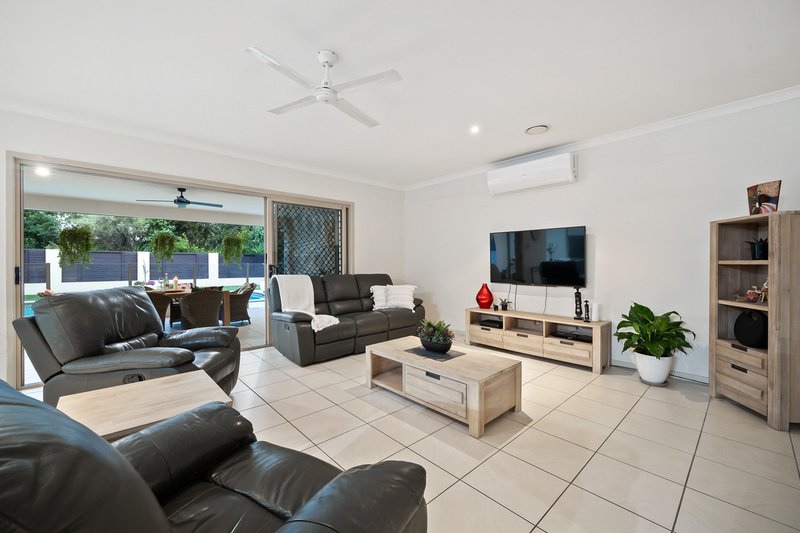 Photo - 8 Bishopwood Court, Upper Coomera QLD 4209 - Image 7