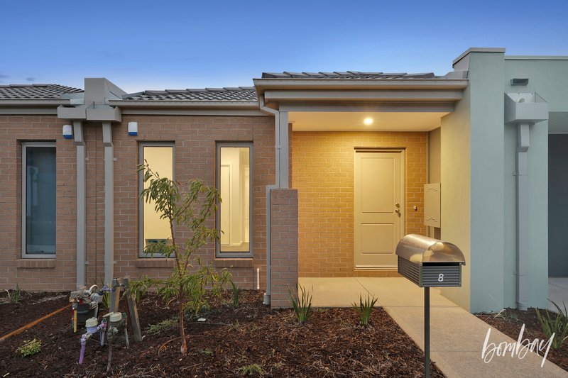 Photo - 8 Black Angus Walk, Wollert VIC 3750 - Image 1
