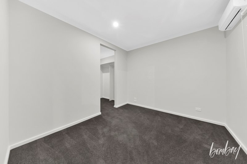 Photo - 8 Black Angus Walk, Wollert VIC 3750 - Image 6