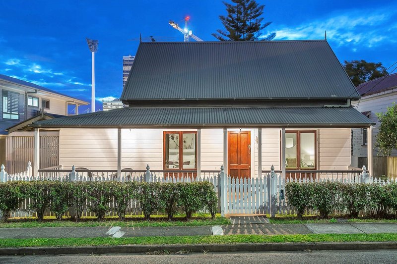 Photo - 8 Blackall Terrace, East Brisbane QLD 4169 - Image 1
