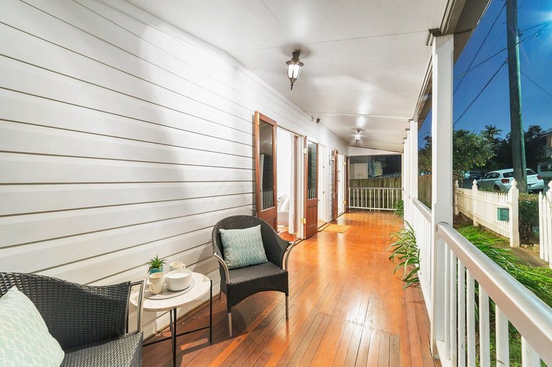 Photo - 8 Blackall Terrace, East Brisbane QLD 4169 - Image 2