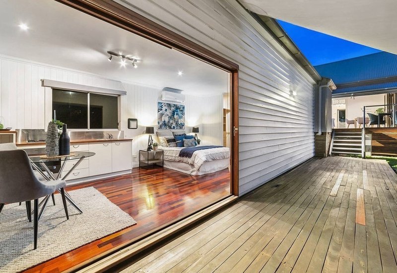 Photo - 8 Blackall Terrace, East Brisbane QLD 4169 - Image 4