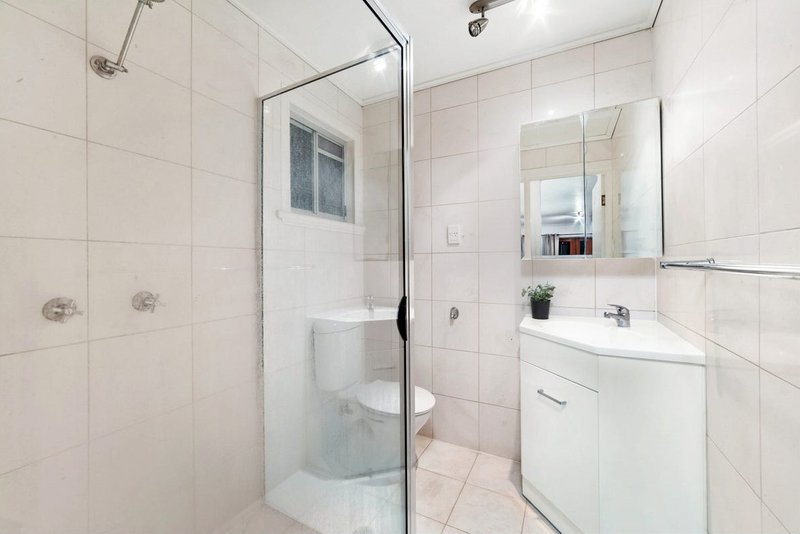 Photo - 8 Blackall Terrace, East Brisbane QLD 4169 - Image 8