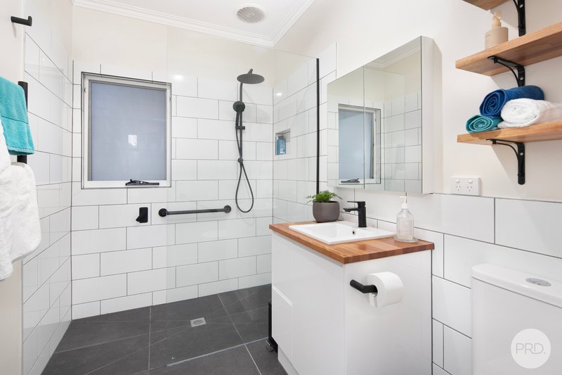 Photo - 8 Blake Street, Skipton VIC 3361 - Image 13