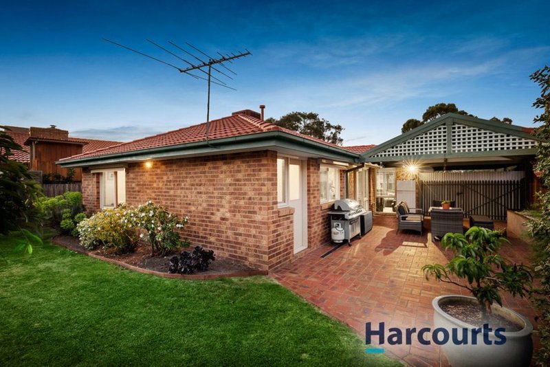 Photo - 8 Blossom Grove, Knoxfield VIC 3180 - Image 11