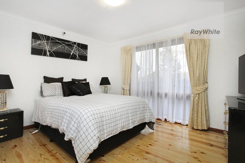 Photo - 8 Bolton Court, Greenvale VIC 3059 - Image 10