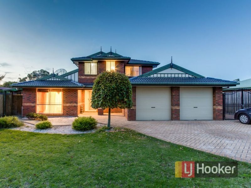 8 Bolwarra Court, Cranbourne West VIC 3977