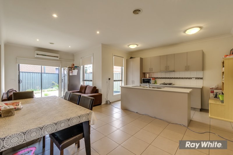 Photo - 8 Bonita Avenue, Tarneit VIC 3029 - Image 7