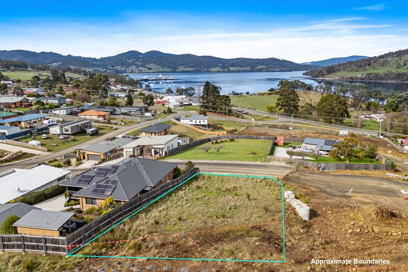 8 Bonnies Way, Port Huon TAS 7116