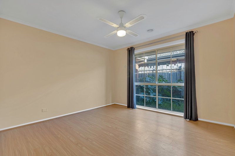 Photo - 8 Bootten Court, Hoppers Crossing VIC 3029 - Image 6