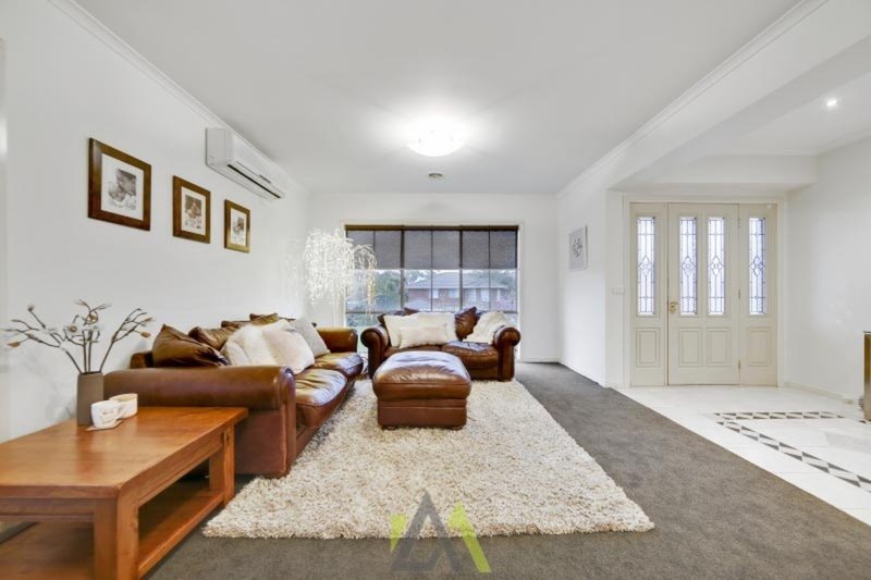 Photo - 8 Bottlebrush Court, Langwarrin VIC 3910 - Image 2