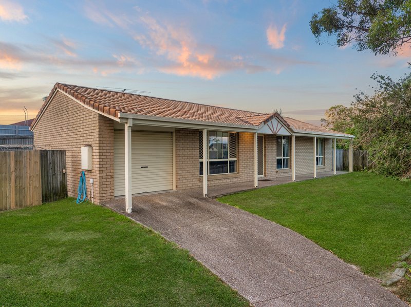 Photo - 8 Bou Court, Edens Landing QLD 4207 - Image 2